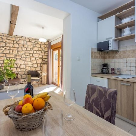 Apartmani Anita Dramalj Zewnętrze zdjęcie