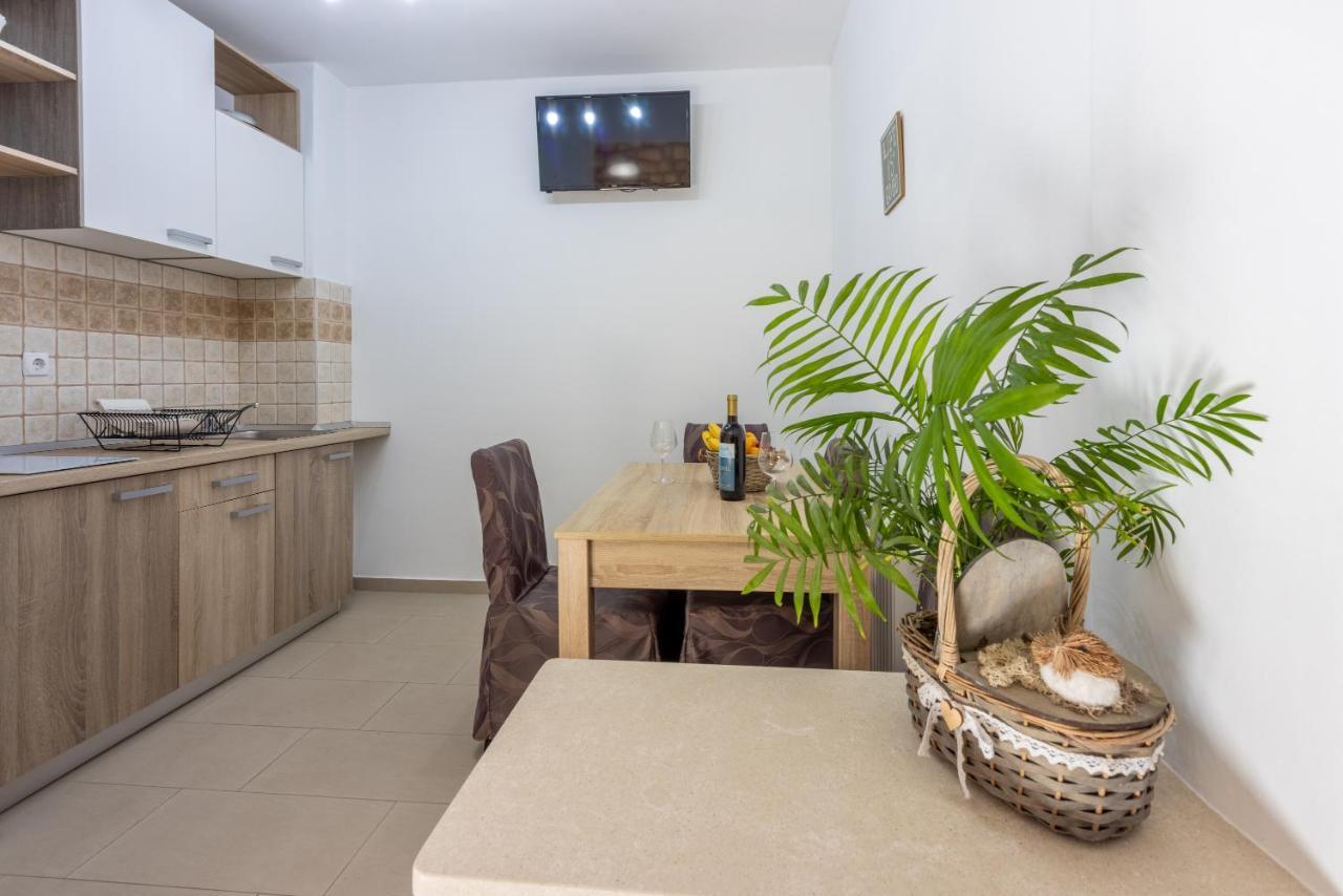 Apartmani Anita Dramalj Zewnętrze zdjęcie