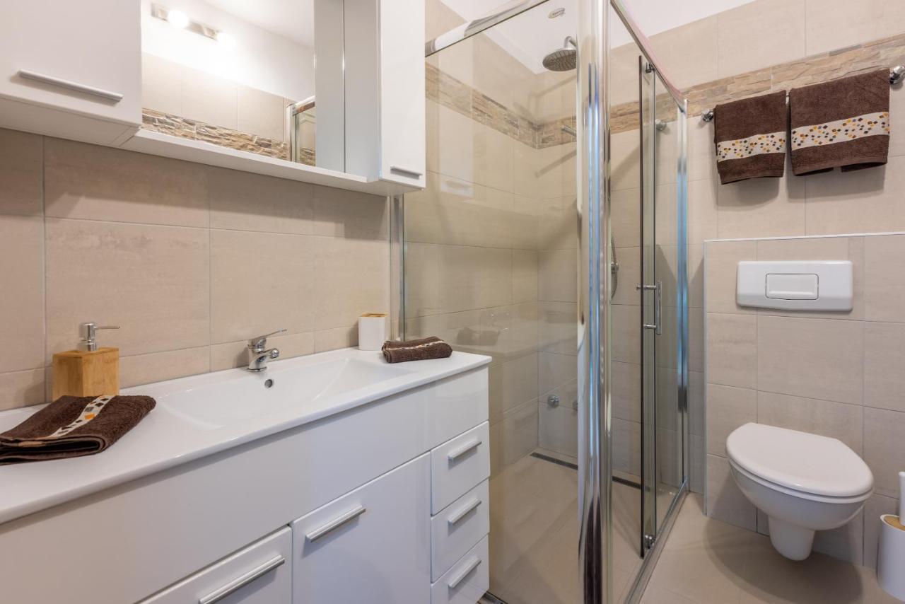 Apartmani Anita Dramalj Zewnętrze zdjęcie