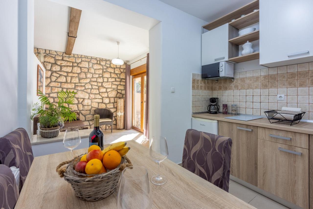 Apartmani Anita Dramalj Zewnętrze zdjęcie