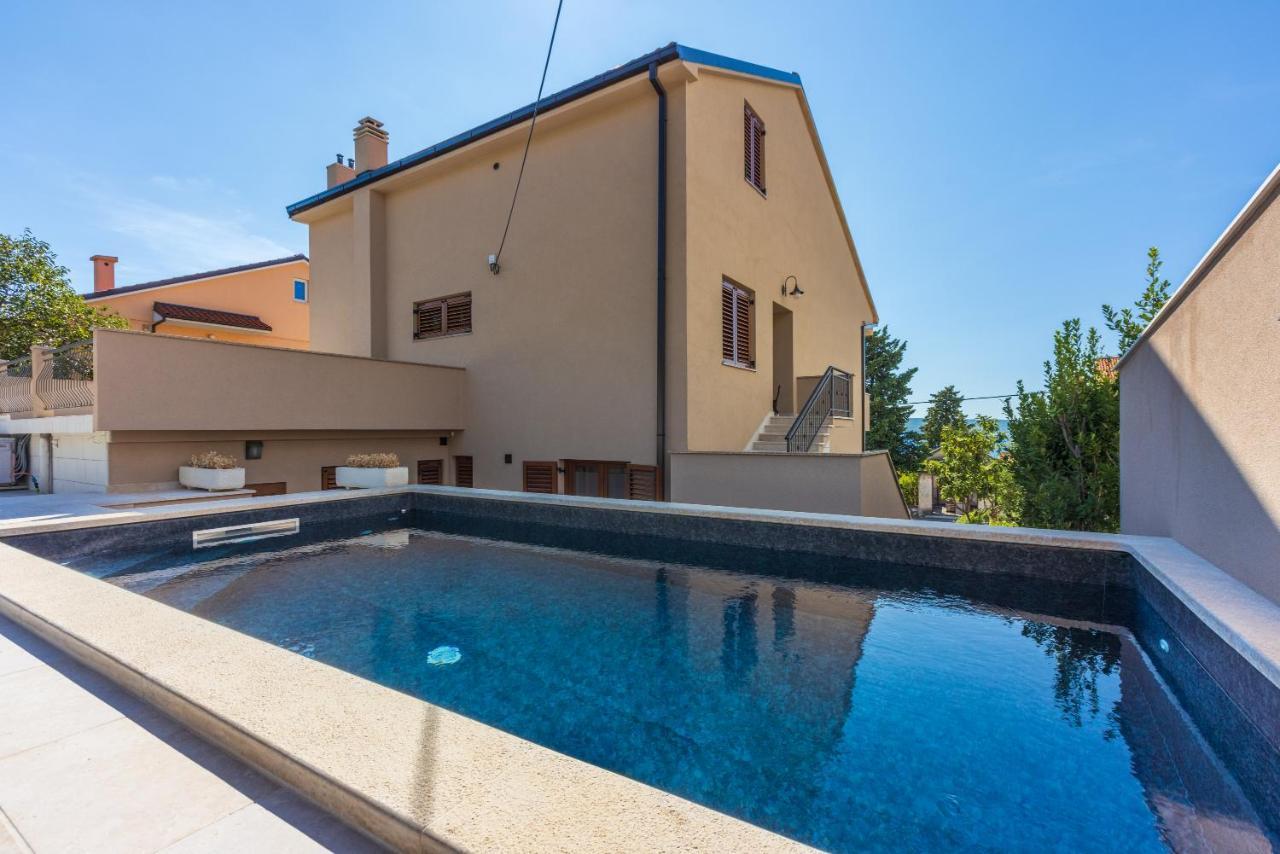 Apartmani Anita Dramalj Zewnętrze zdjęcie